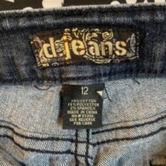 Women’s dark wash jeans - Picture 2 of 4